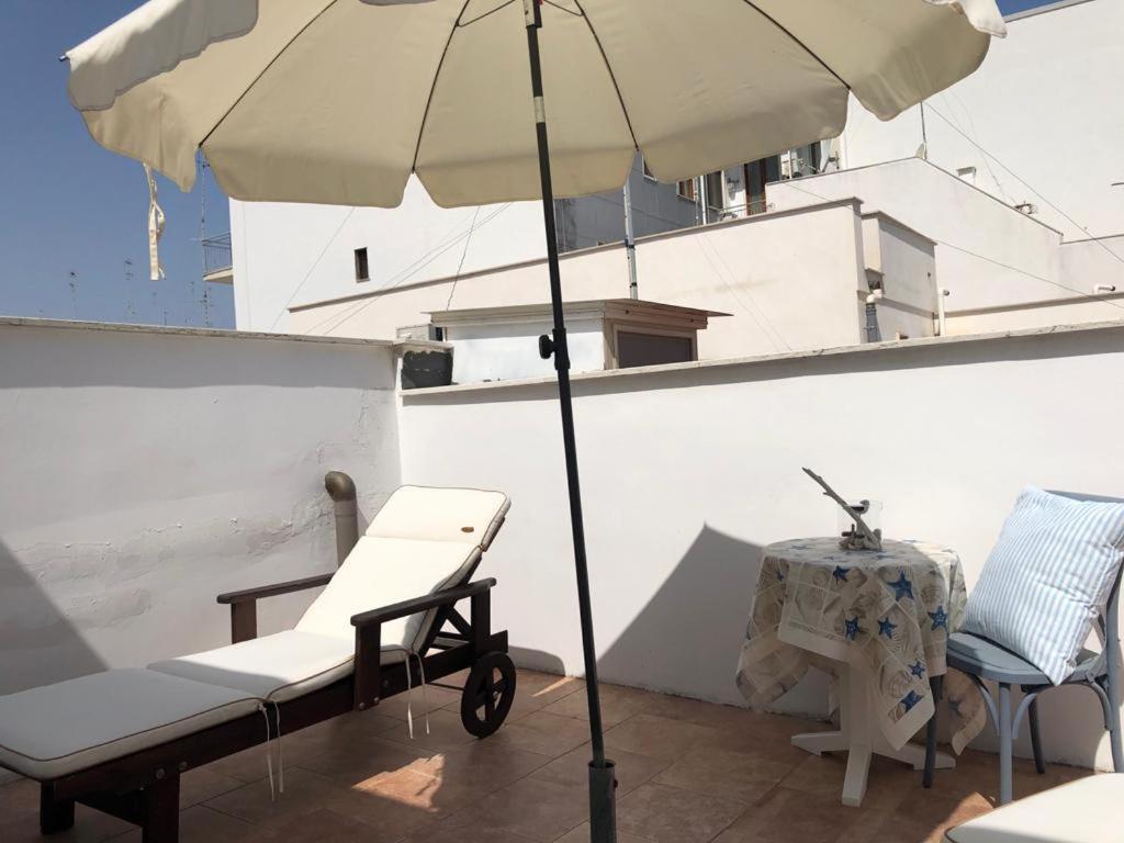 Le Case Di Sottovento Mola di Bari Exteriör bild